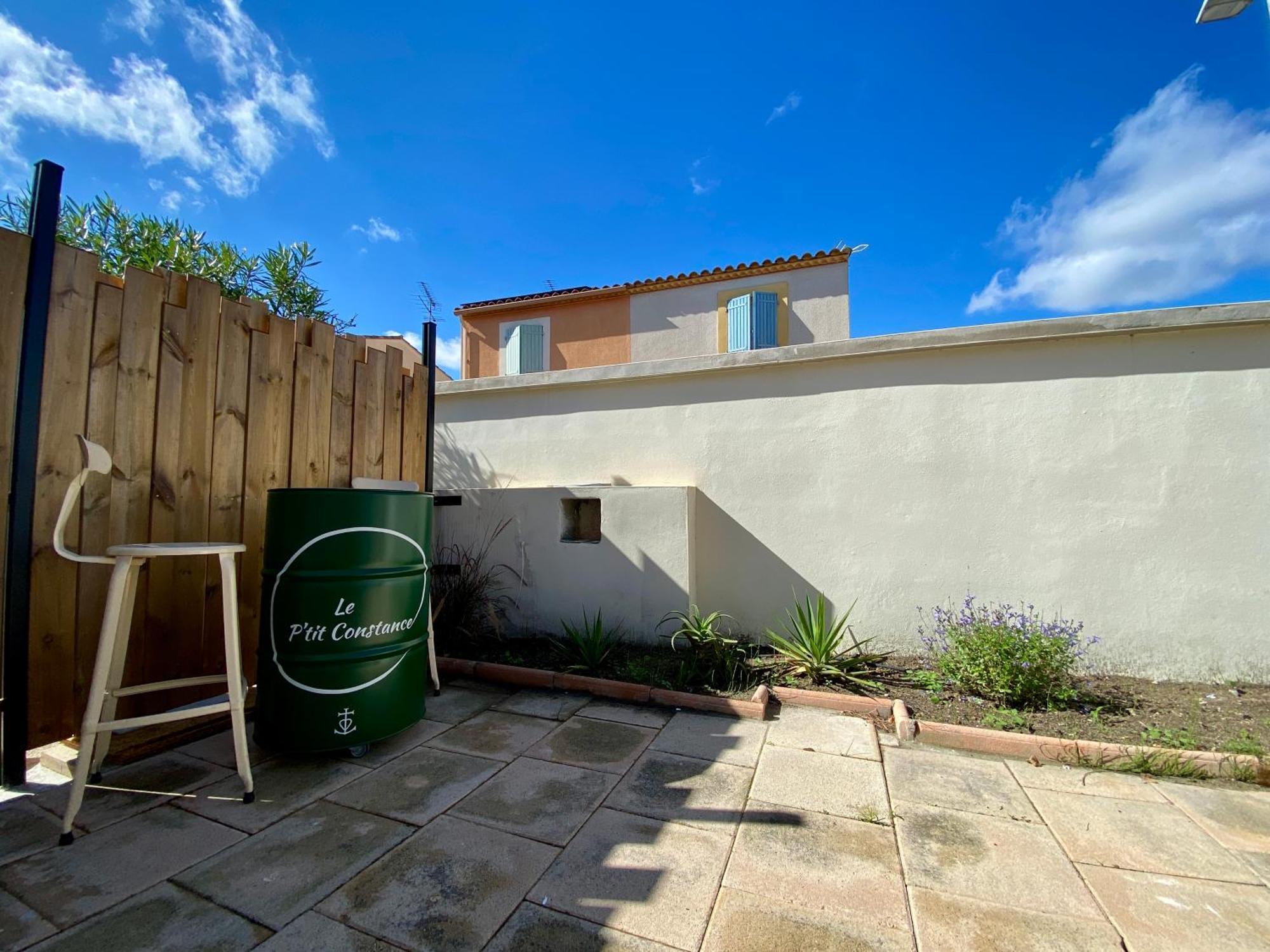 Appartement Pour Deux Avec Terrasse Aux Portes De La Camargue Aigues-Mortes