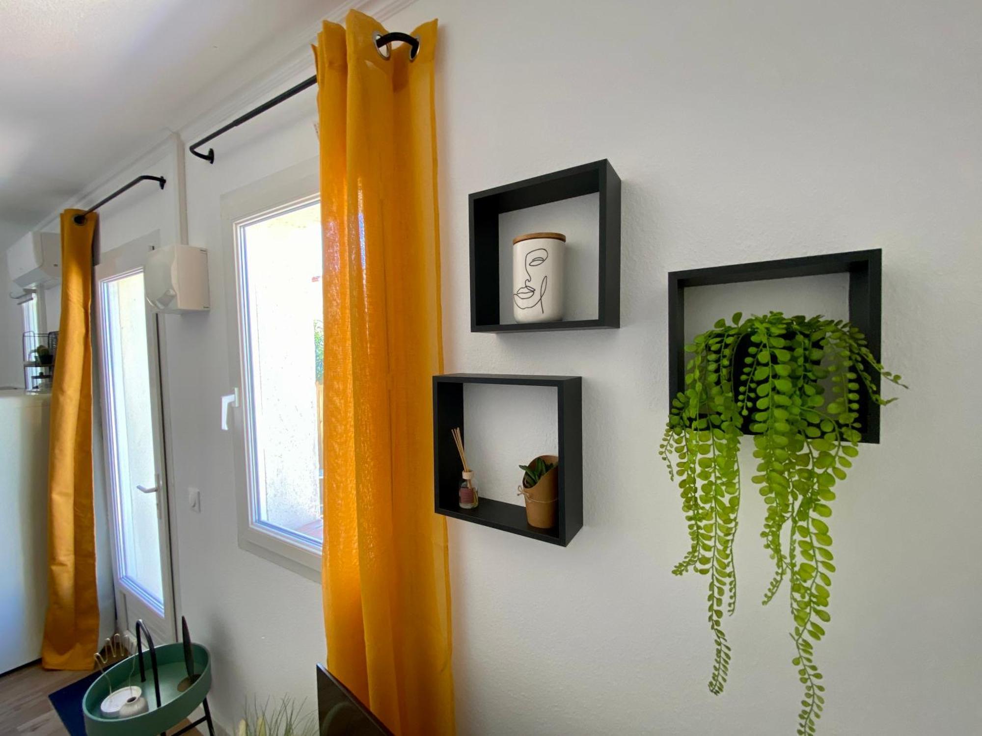 Pour Deux Avec Terrasse Aux Portes De La Camargue * Aigues-Mortes