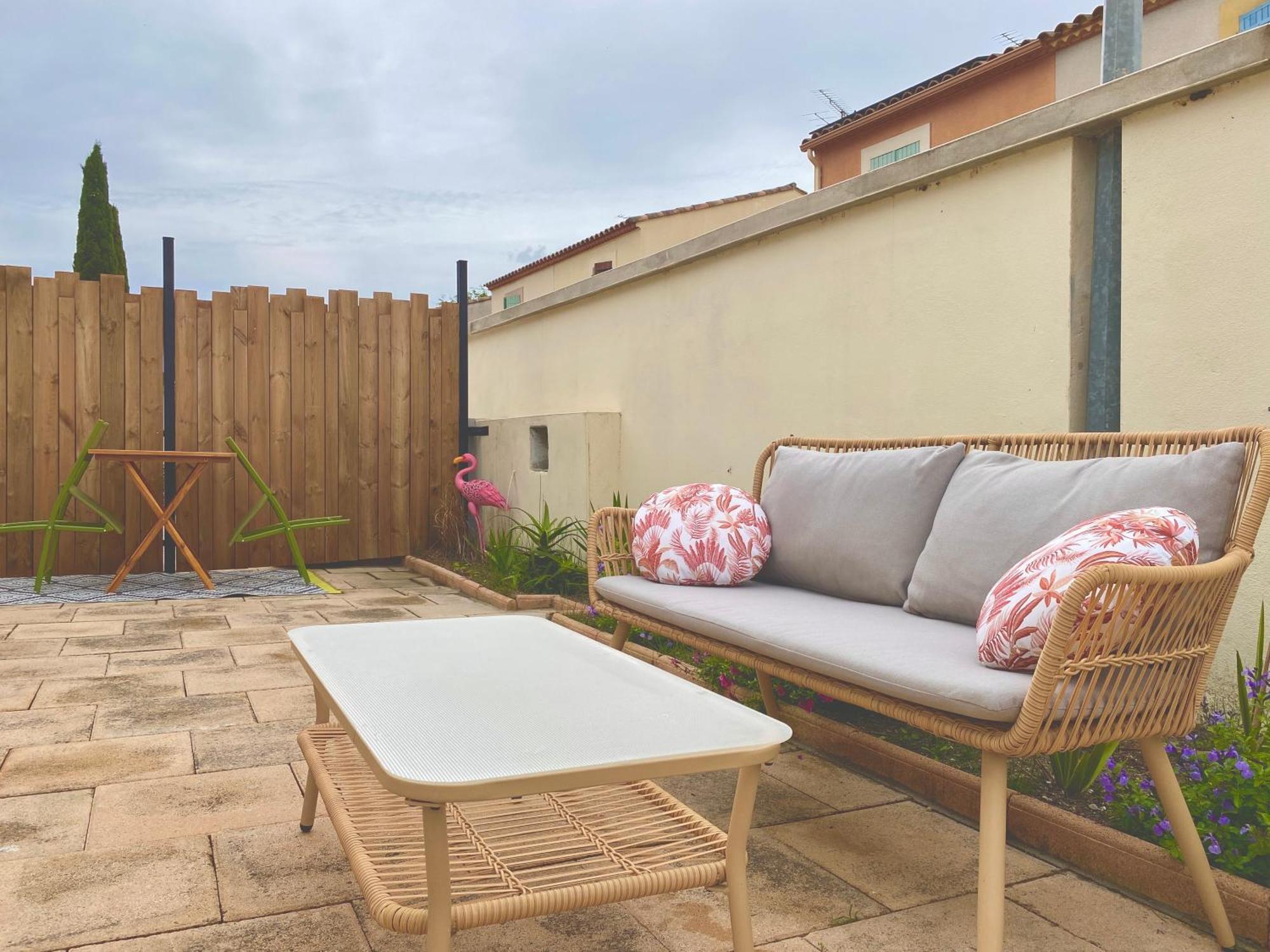 Appartement Pour Deux Avec Terrasse Aux Portes De La Camargue Aigues-Mortes